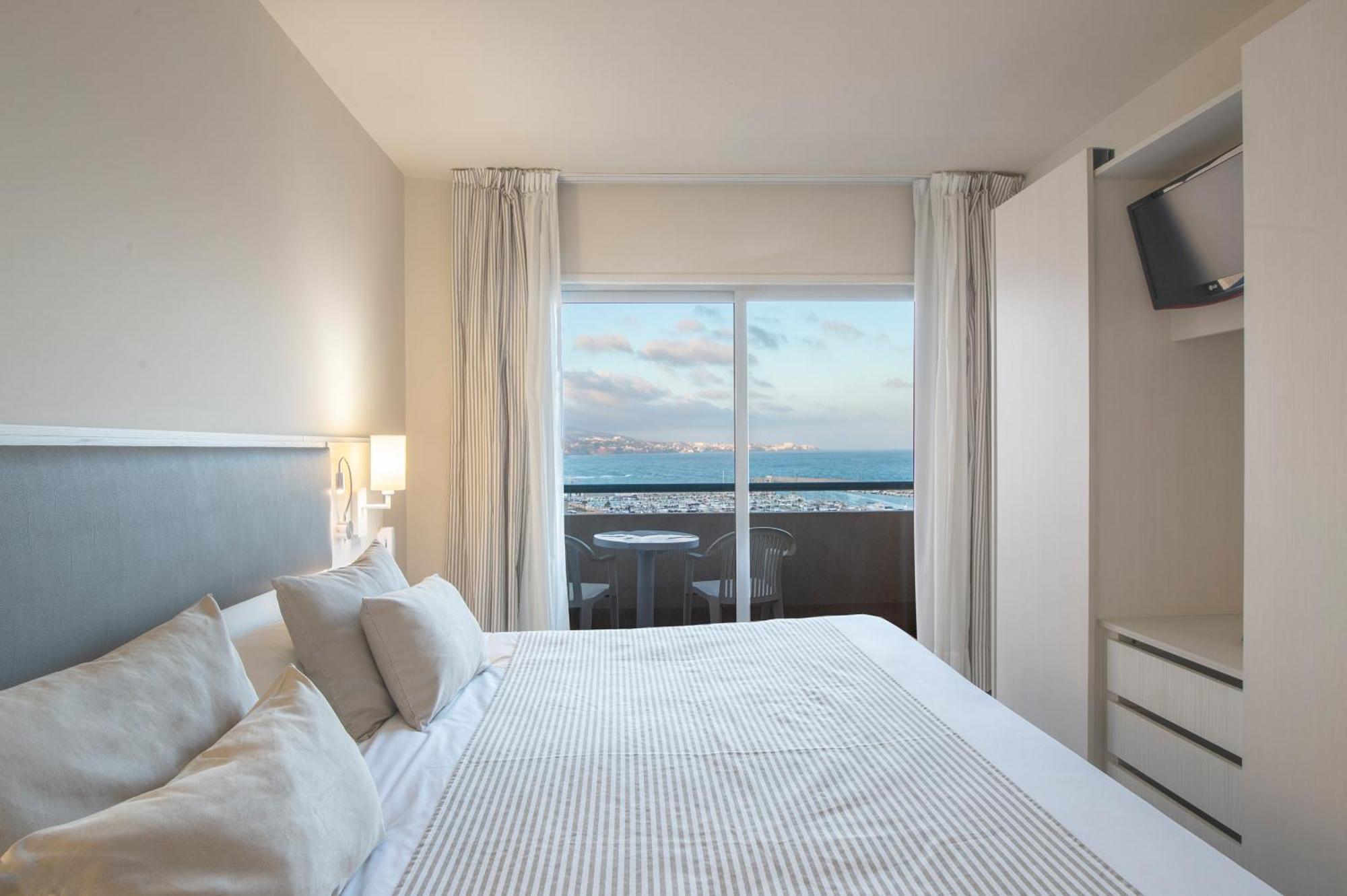 Hotel El Puerto By Pierre Vacances Fuengirola Ngoại thất bức ảnh